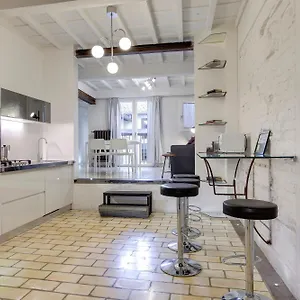  Apartment Victor By Mamo Italy